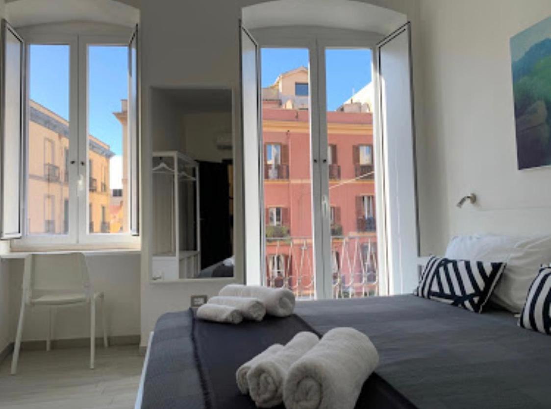 Angel Room Nel Corso Каляри Екстериор снимка