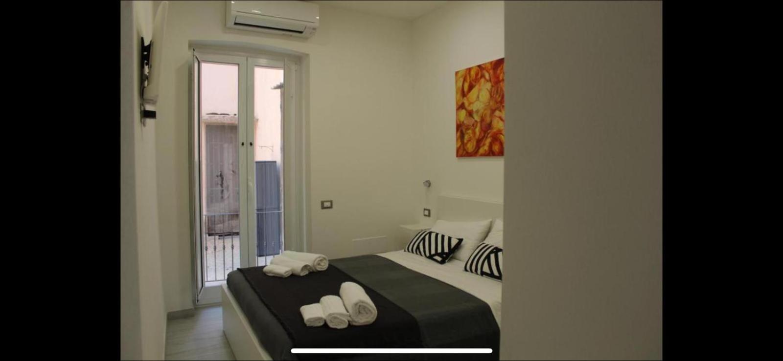 Angel Room Nel Corso Каляри Екстериор снимка