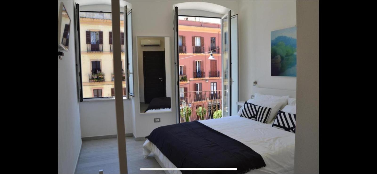 Angel Room Nel Corso Каляри Екстериор снимка