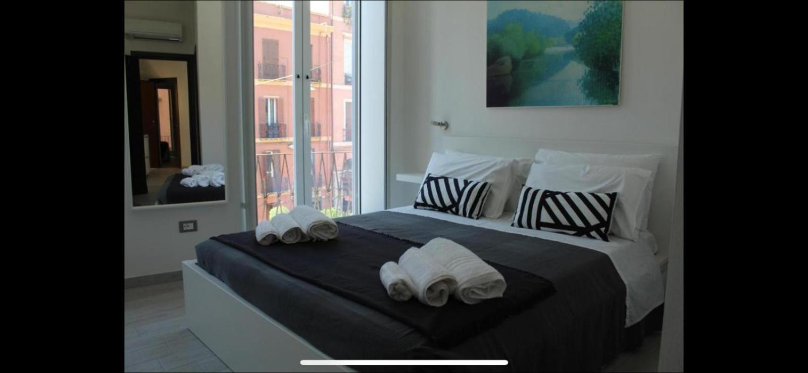 Angel Room Nel Corso Каляри Екстериор снимка
